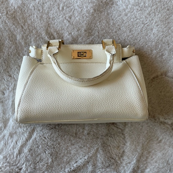 White little purse - Picture 3 of 8